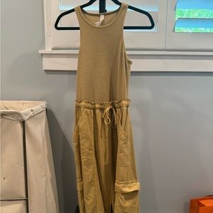 Sleeveless Tan Jumpsuit with Pockets